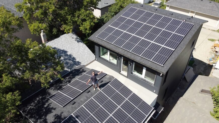 Rooftop solar is booming - A Survey Finds Why People are Going Solar